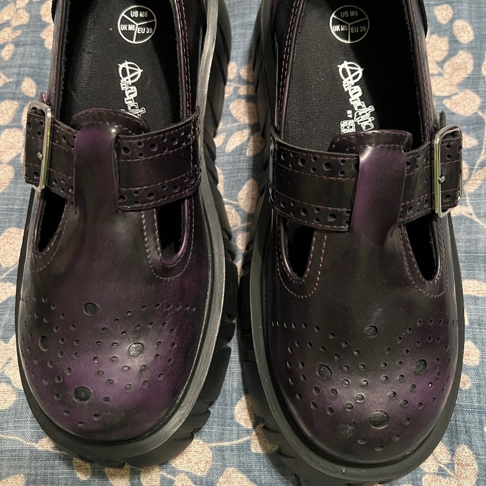 Tuk Purple Rub Off T-Bar